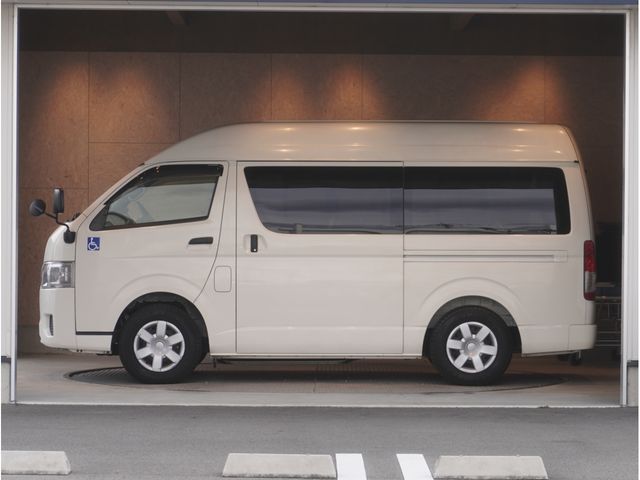 TOYOTA REGIUSACE VAN 1.25T 2019 Image 31