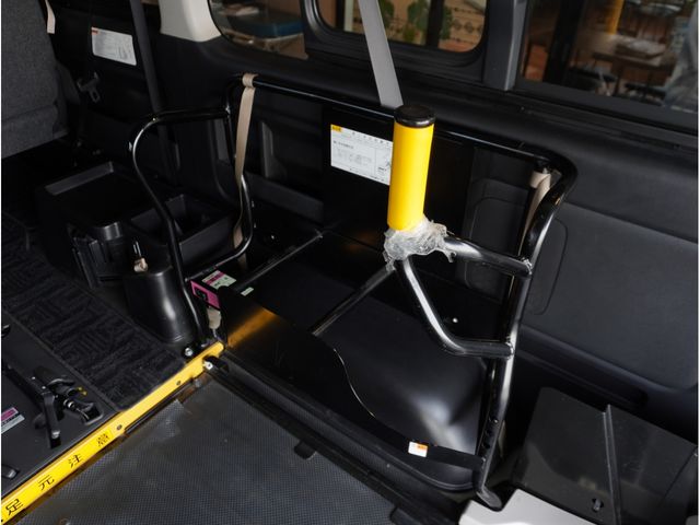 TOYOTA REGIUSACE VAN 1.25T 2019 Image 31