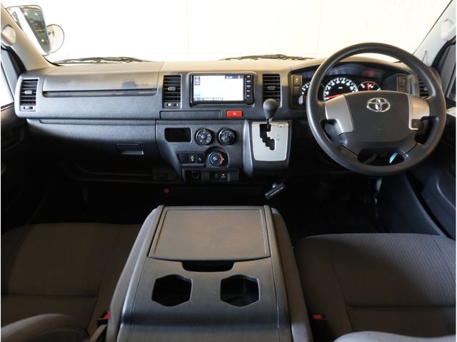 TOYOTA REGIUSACE VAN 1.25T 2019 Image 31