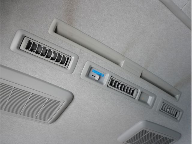 TOYOTA REGIUSACE VAN 1.25T 2019 Image 31