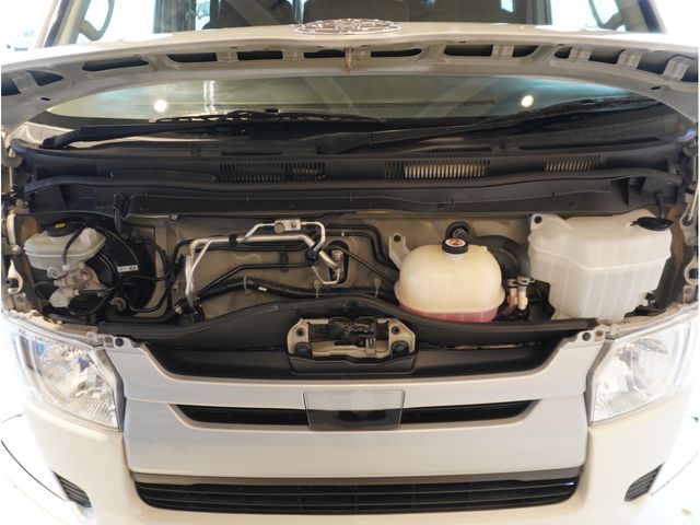 TOYOTA REGIUSACE VAN 1.25T 2019 Image 31