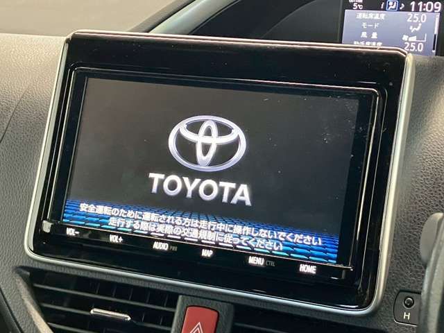 TOYOTA VOXY HYBRID 2021 Image 31