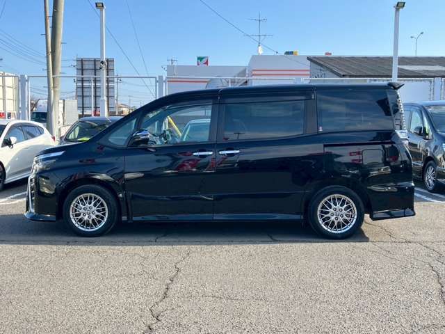 TOYOTA VOXY HYBRID 2021 Image 31