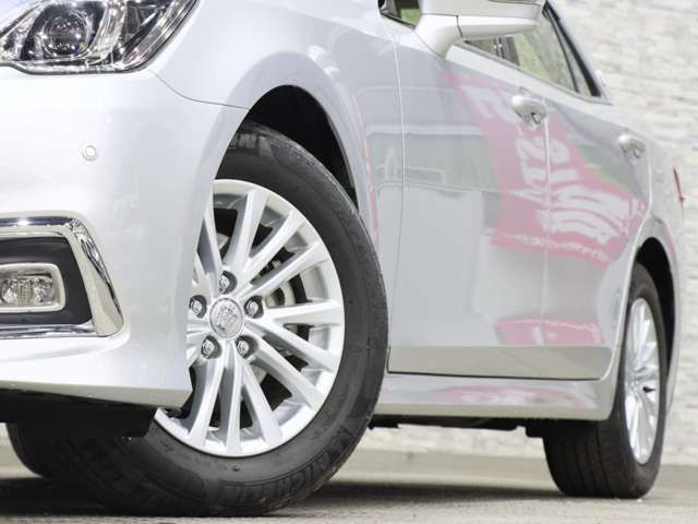 TOYOTA CROWN SEDAN 2017 Image 31