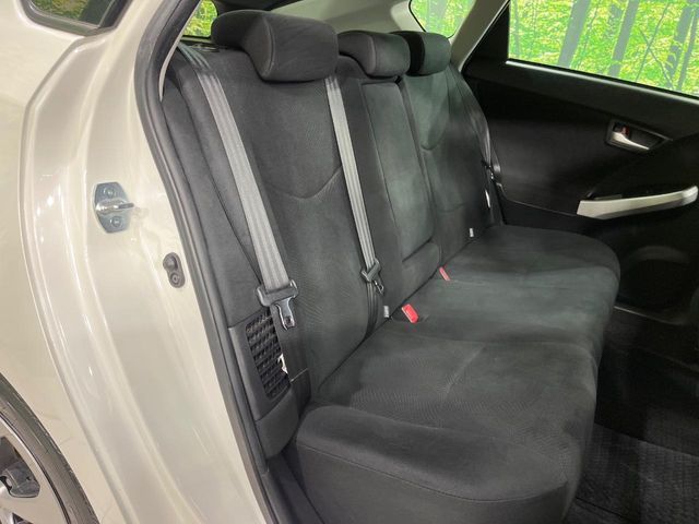 TOYOTA PRIUS 2015 Image 31