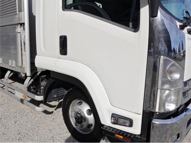 ISUZU FORWARD 2015 Image 31