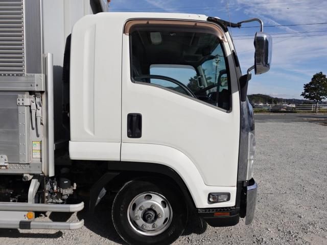 ISUZU FORWARD 2015 Image 31
