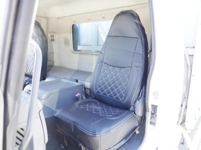 MITSUBISHI FUSOU FIGHTER 2007 Image 31