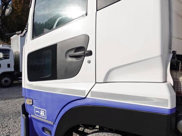 NISSAN DIESEL QUON 2018 Image 31