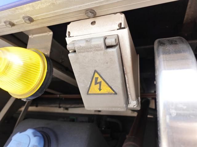 NISSAN DIESEL QUON 2018 Image 31