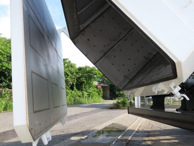 HINO PROFIA 2025 Image 31