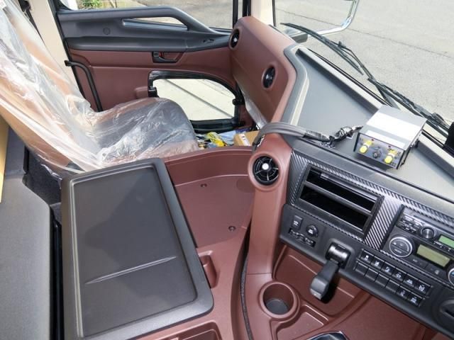 HINO PROFIA 2025 Image 31