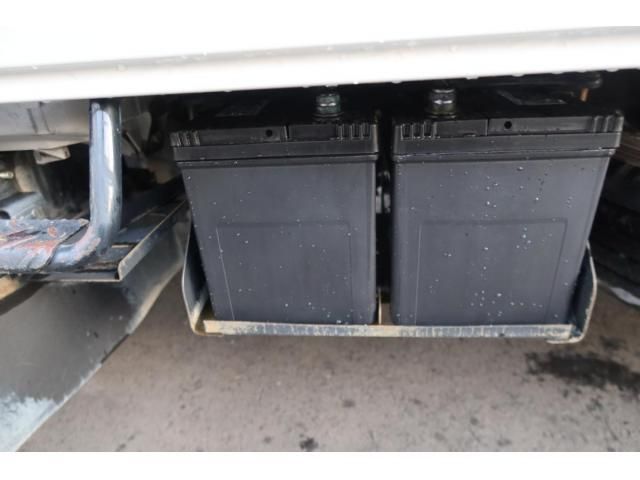 ISUZU ELF 2014 Image 31