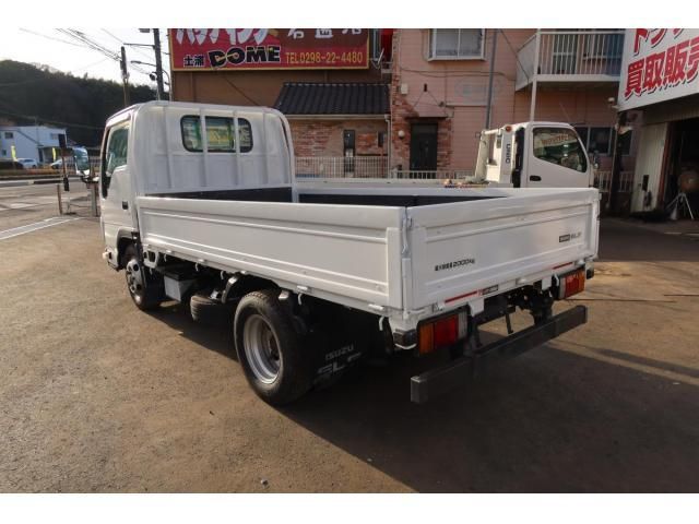 ISUZU ELF 2015 Image 31