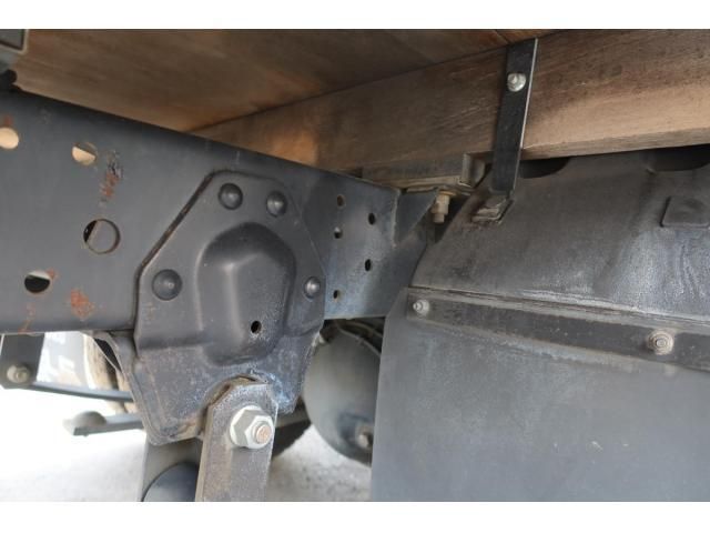 ISUZU ELF 2015 Image 31