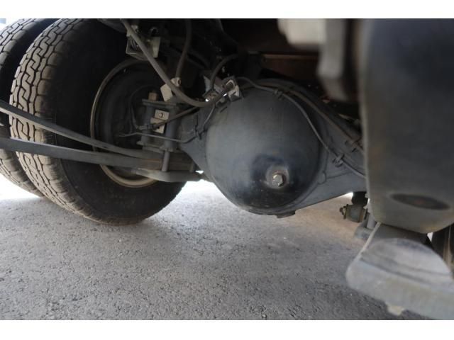 ISUZU ELF 2015 Image 31