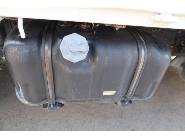 ISUZU ELF 2015 Image 31