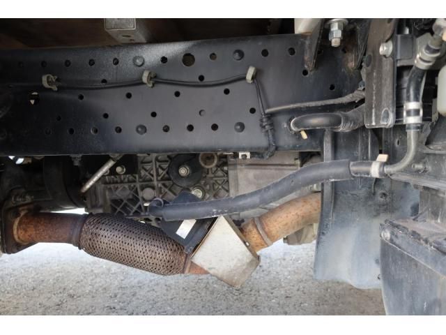 ISUZU ELF 2015 Image 31