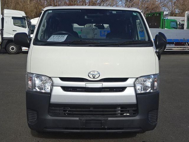 TOYOTA HIACE 2019 Image 31