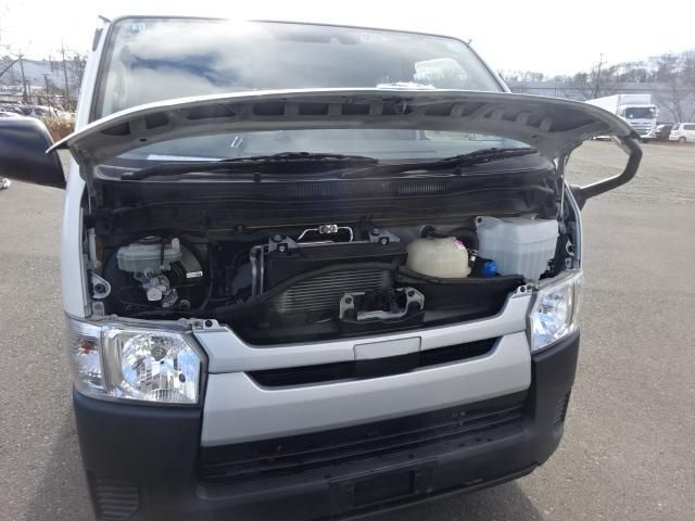 TOYOTA HIACE 2019 Image 31