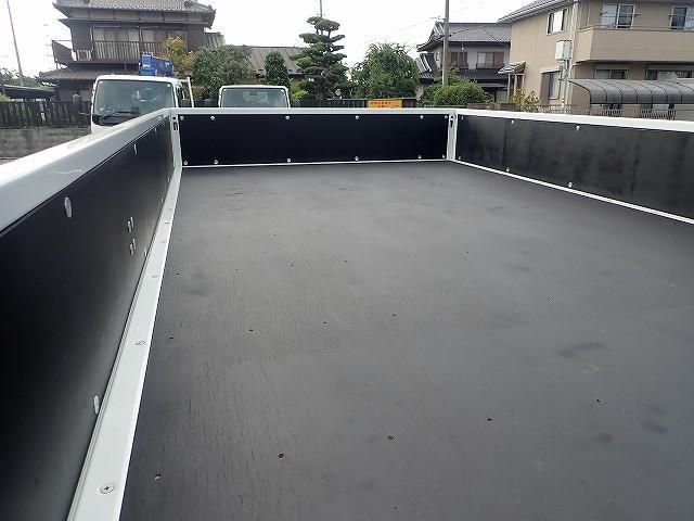 MITSUBISHI CANTER 2025 Image 31