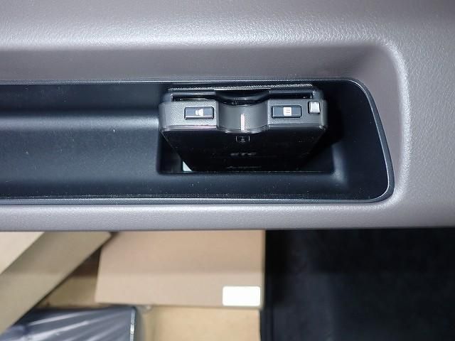 MITSUBISHI CANTER 2025 Image 31