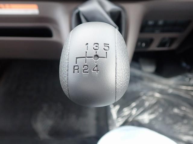 MITSUBISHI CANTER 2025 Image 31