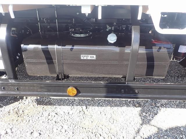 MITSUBISHI CANTER 2025 Image 31