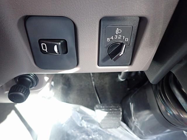 MITSUBISHI CANTER 2025 Image 31