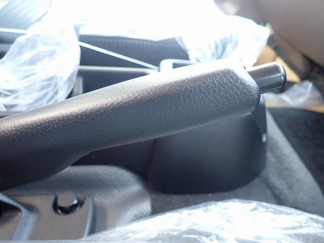 MITSUBISHI CANTER 2025 Image 31