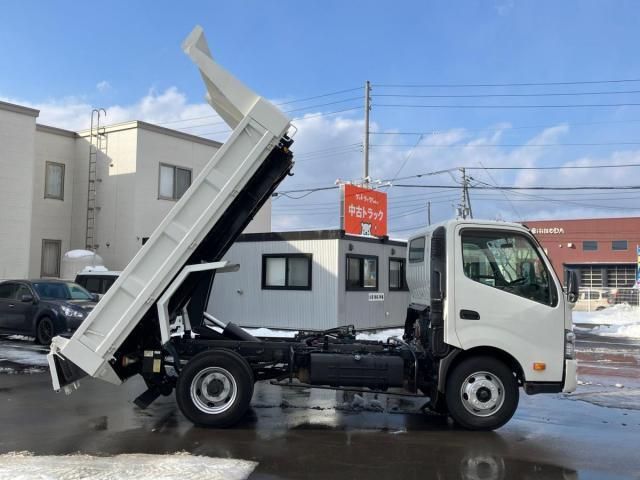 HINO DUTRO 2016 Image 31