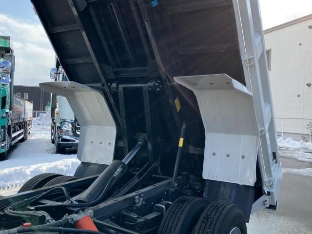 HINO DUTRO 2016 Image 31