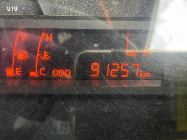 HINO DUTRO 2016 Image 31