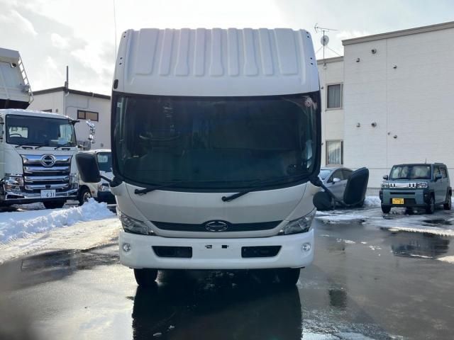 HINO DUTRO 2016 Image 31