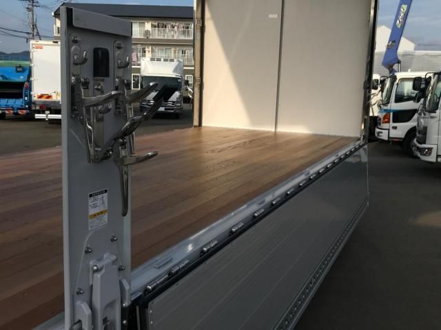 MITSUBISHI FUSOU SUPER GREAT 2025 Image 31