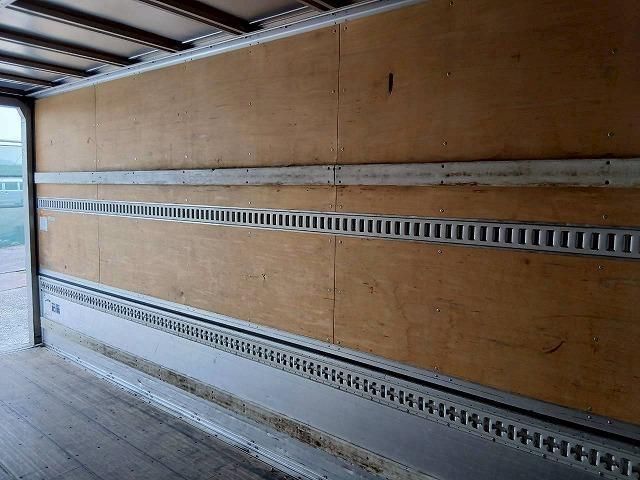 ISUZU FORWARD 2016 Image 31