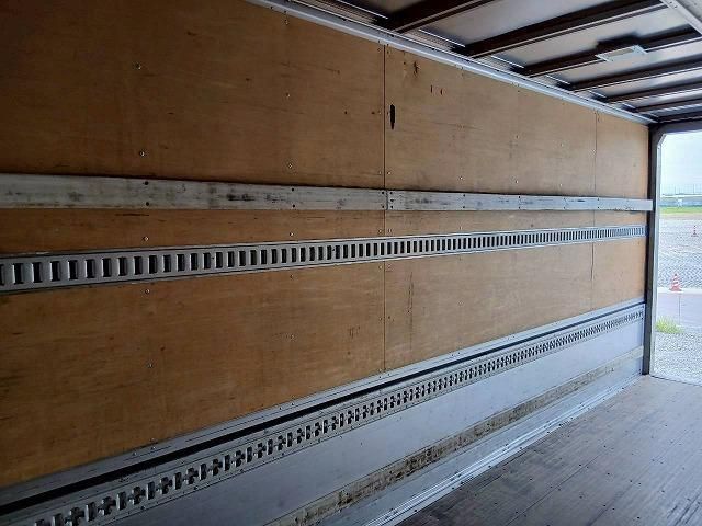 ISUZU FORWARD 2016 Image 31