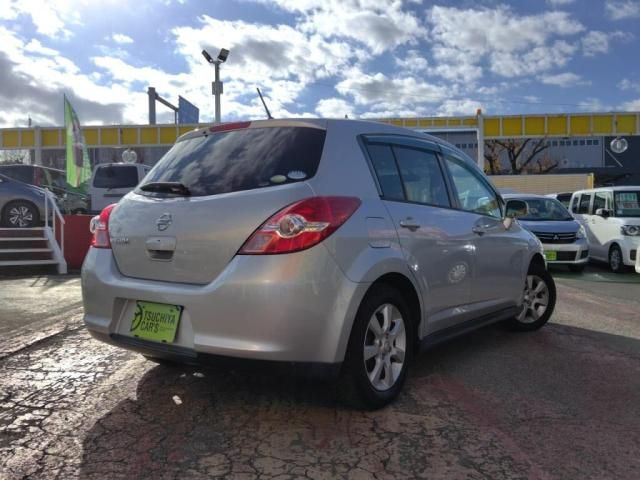 NISSAN TIIDA 2009 Image 31