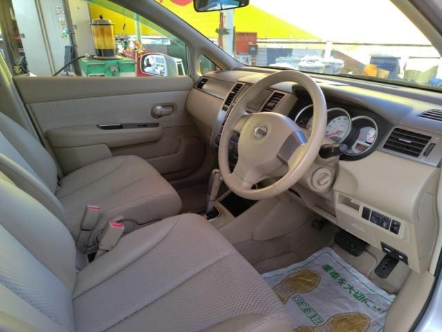 NISSAN TIIDA 2009 Image 31