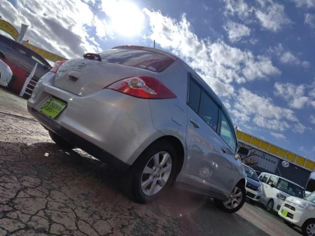 NISSAN TIIDA 2009 Image 31