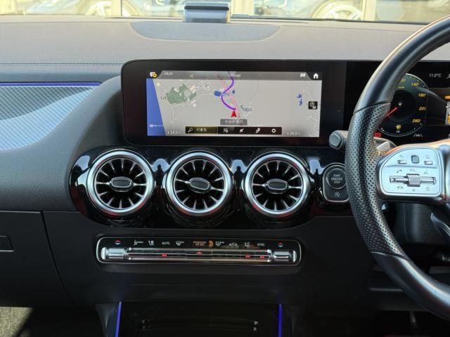 MERCEDES BENZ GLA CL 2022 Image 31