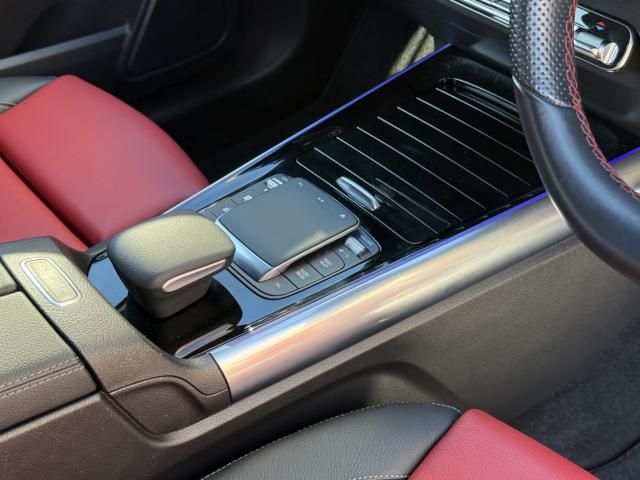 MERCEDES BENZ GLA CL 2022 Image 31