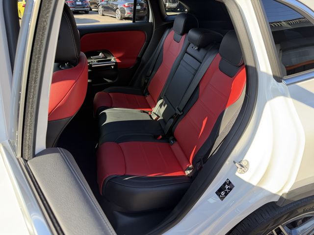 MERCEDES BENZ GLA CL 2022 Image 31