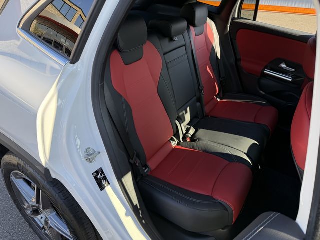 MERCEDES BENZ GLA CL 2022 Image 31