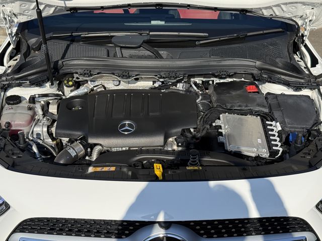 MERCEDES BENZ GLA CL 2022 Image 31