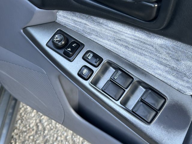 NISSAN SKYLINE 2001 Image 31