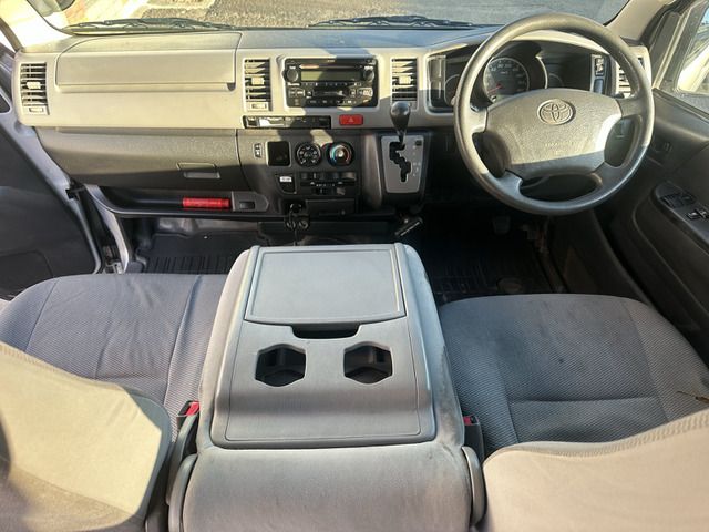 TOYOTA HIACE VAN 2WD 2006 Image 31