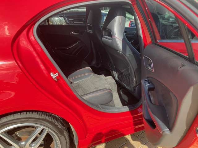 MERCEDES BENZ A CLAS 2016 Image 31