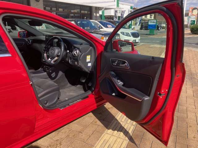 MERCEDES BENZ A CLAS 2016 Image 31