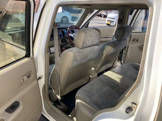 NISSAN RASHEEN 1998 Image 31